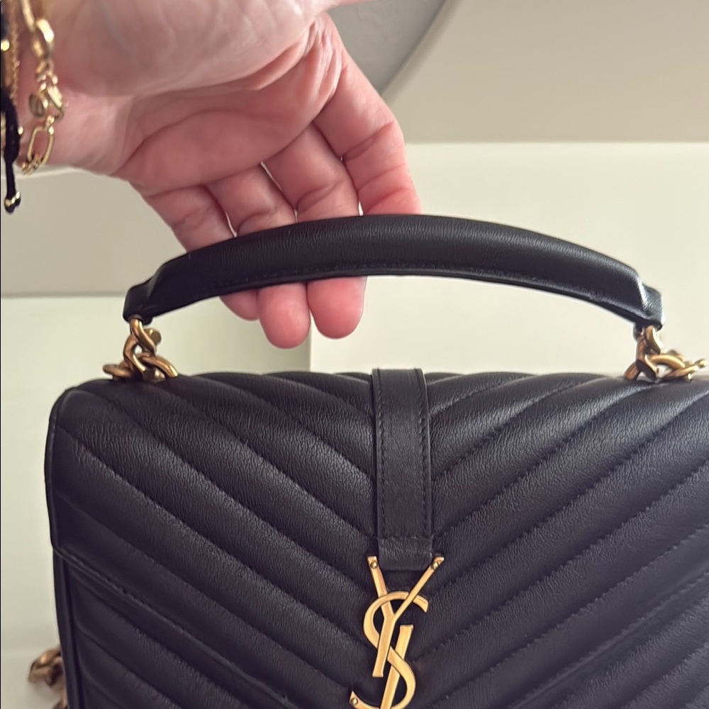 🥳HP🥳🔥Yves Saint Laurent Black College Chevron Cross Body Bag🔥 - Picture 5 of 17